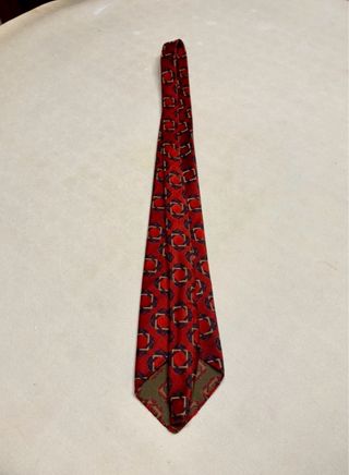 Corbata elegante de seda natural roja