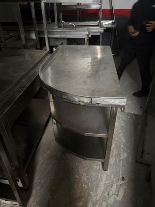 Mesa de trabajo industrial CURVA acero inoxidable