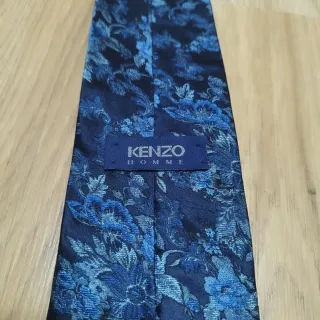 Gravata Kenzo azul com flores