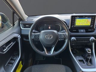 Toyota Rav4 2.5l 220H Advance