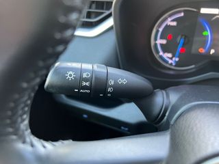 Toyota Rav4 2.5l 220H Advance