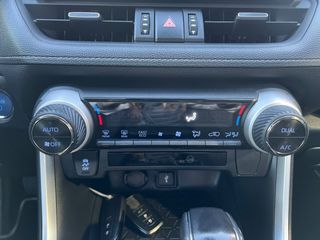 Toyota Rav4 2.5l 220H Advance