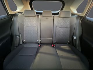 Toyota Rav4 2.5l 220H Advance