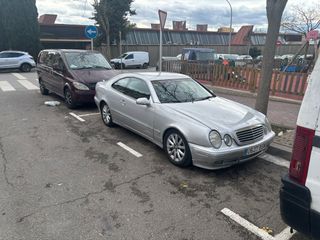 Mercedes-Benz CLK 2002