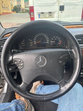 Mercedes-Benz CLK 2002