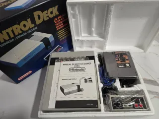 Consola Nintendo NES Control Deck Española