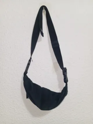 Riñonera Nike Negra Pequeña