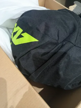 Casco Axxis Rosa y Gris