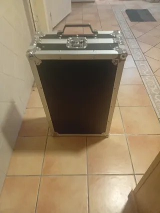 Maleta DJ flight case