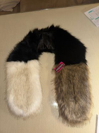 Cuello de pelo IANIANA nuevo