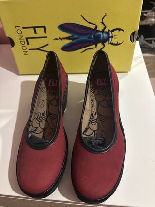 Zapatos Fly London Rojo y Negro