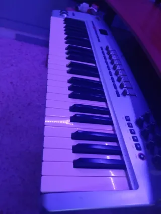 Teclado MIDI