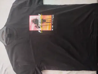 Camiseta Urbana Negra Estampado Florida