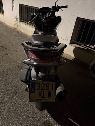 Honda PCX 125 2018 Negra - 43.000 km