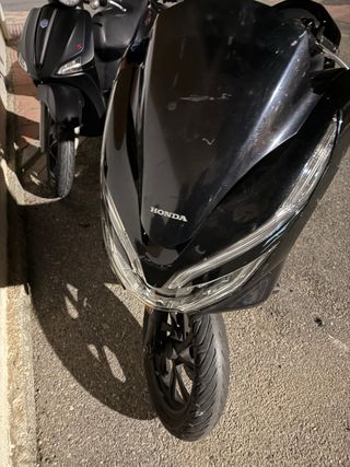 Honda PCX 125 2018 Negra - 43.000 km