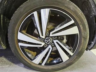 Volkswagen T-Roc R-Line 1.5 TSI 110 kW (150 CV) DSG