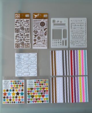 Adesivi e mascherine per scrapbooking e journaling