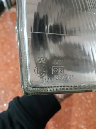 Faro Derecho Peugeot 205