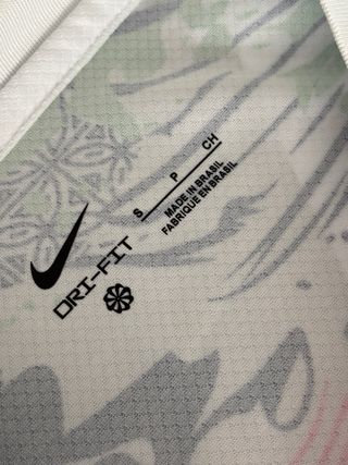 Camiseta Nike Brasil Concept