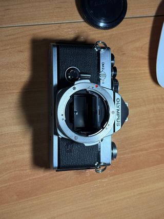 Olympus OM-2n