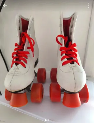 Patines blancos niña talla aprox 33