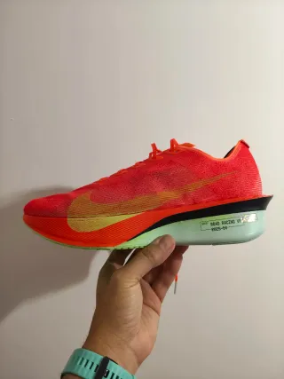 T44,5 Nike Zoom Vaporfly Next% 4