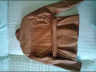 Chaqueta de piel Stradivarius Talla L