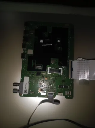 Placa base TV y componentes