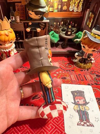 Figura Hirono The Conceited Man