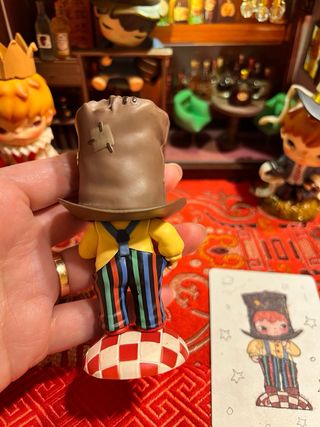 Figura Hirono The Conceited Man