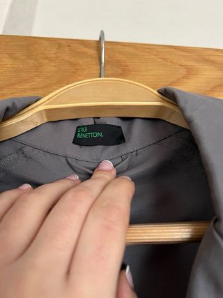 Gabardina Benetton gris Talla XS/S