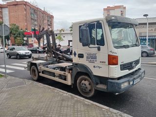 Nissan atleon multilift 8T