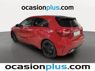 Mercedes-Benz Clase A 180 90 kW (122 CV)