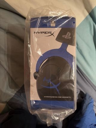 HyperX Cloud Gaming Headset PS4