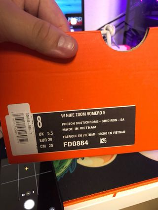 Nike Zoom Vomero 5 Mujer Plata