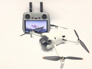 dron con camara dji mini 4 pro (dji rc-n2)