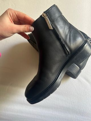 Botines Calvin Klein Negros