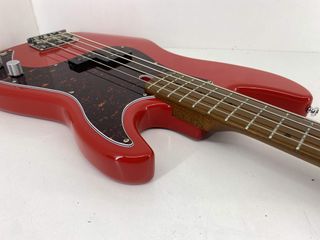 bajo electrico marcus miller p5