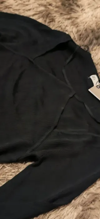 Blusa manga larga escote cruzado