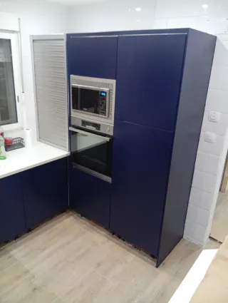 Instalador de cocinas, puertas, parquet, tarima