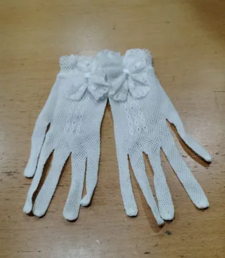 Guantes  comunión niña. Nuevos a estrenar
