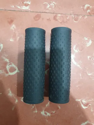 Puños Patinete Eléctrico Negros