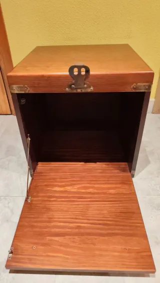 Arcón baúl antiguo madera maciza oscura