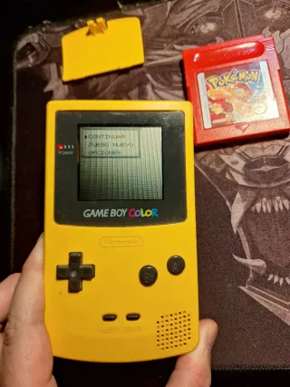 Game Boy Color +Pokémon Amarillo + Rojo con Manual