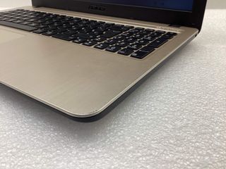 pc portatil asus f540ya