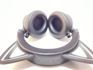 diadema razer kraken kitty v3 pro