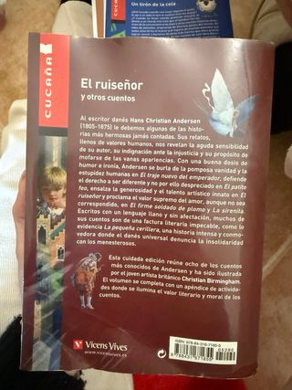 El Ruisenor y Otros Cuentos / The Nightingale a...