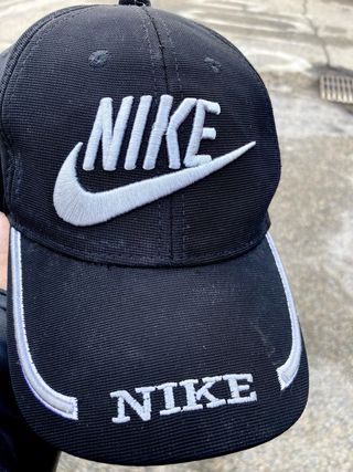 Vintage Nike cap 90s black white