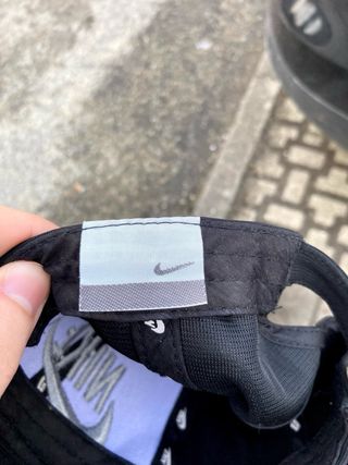 Vintage Nike cap 90s black white