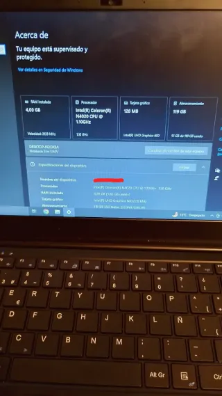 Portátil PEAQ Negro Precio negociable